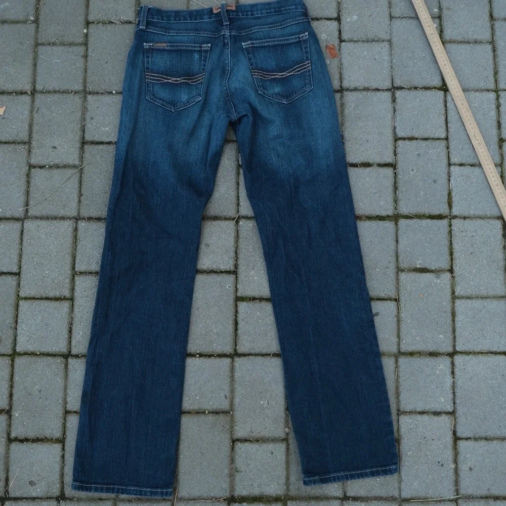 Ariat M5 Blue Jeans Men's 30x34 Coltrane Straight Fit Straight Leg Med Wash EUC - Picture 2 of 11
